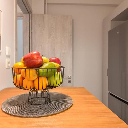 Spacious 2 Bedroom Apartment In Koukaki เอเธนส์ ภายนอก รูปภาพ