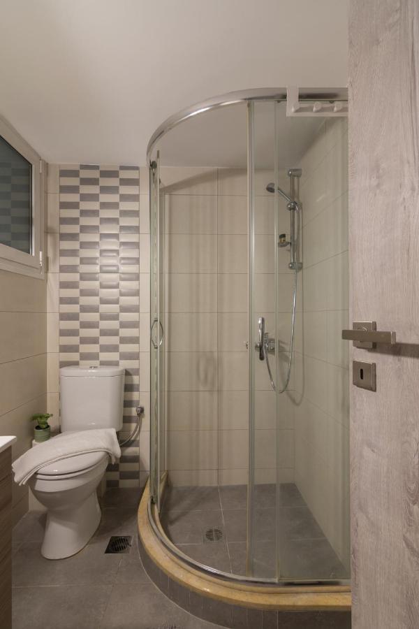Spacious 2 Bedroom Apartment In Koukaki เอเธนส์ ภายนอก รูปภาพ
